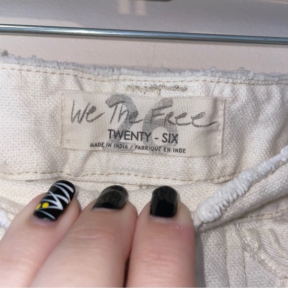 Free People We The Free Love Alive Boyfriend Jeans in Antique Size 26 - Picture 3 of 13